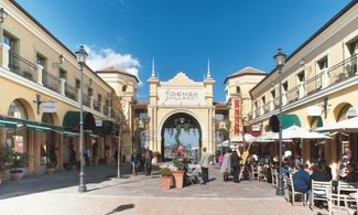 Fidenza Village