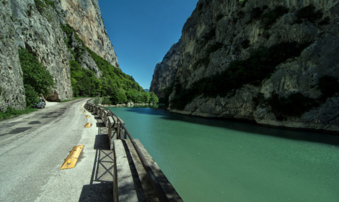 Gola del Furlo, in provincia di Pesaro Urbino