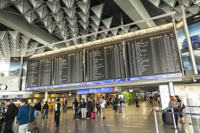 13 Aeroporto di Francoforte sul Meno