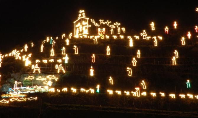 presepe luminoso natale cinque terre manorola<br>