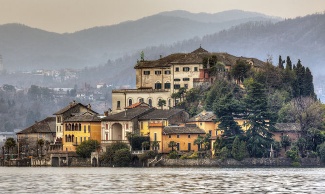  Lago d'Orta vista sull'Isola di San Giulio<br>