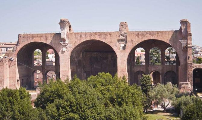 Roma basilica di Massenzio