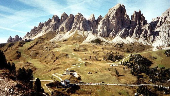 bambole di legno Val Gardena foto