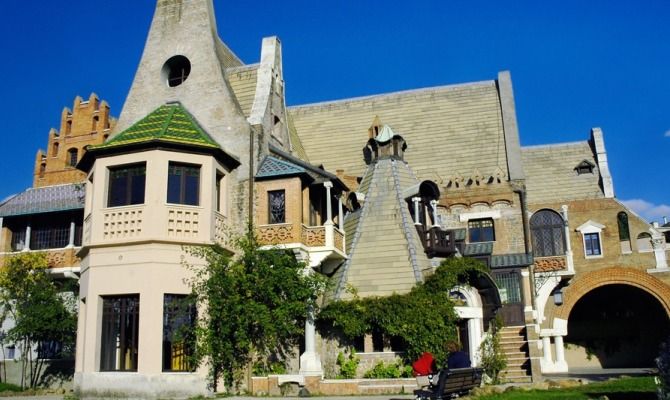 Villa Torlonia, Casina delle Civette