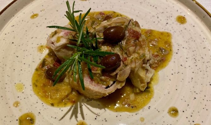 Lombata di coniglio con pancetta e olive al Balseto Laudense
