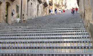 Caltagirone, meraviglie di ceramica