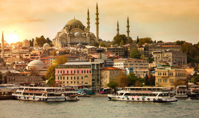 Tramonto su Istanbul