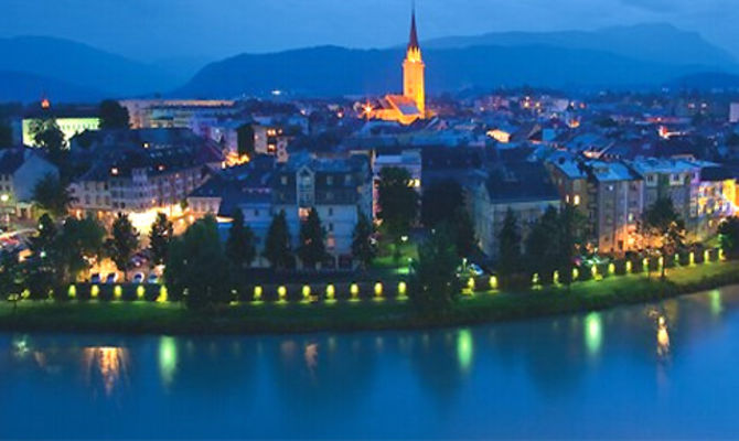 Paesaggio notturno a Villach