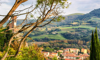 Brisighella, un borgo a lume di candela 