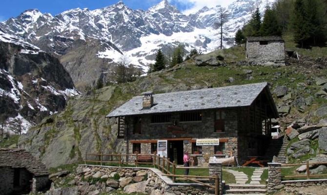 rifugio montagna neve centro visite parco naturale valsesi a bitz