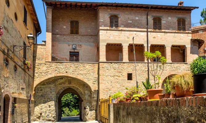 Porta per entrare a Deruta