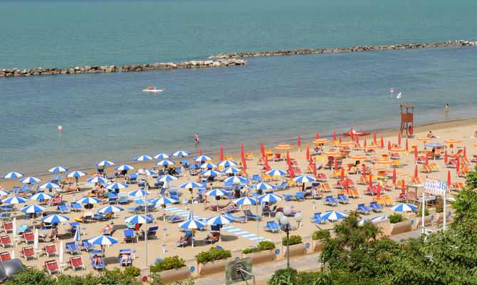 spiaggia, mare, riviera adriatica