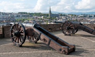 Irlanda, alla scoperta della città murata di Derry Londonderry