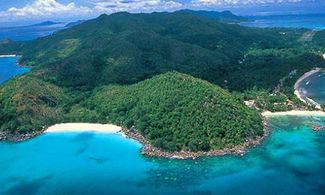 Seychelles isola di Praslin e baia di Anse Kerlan