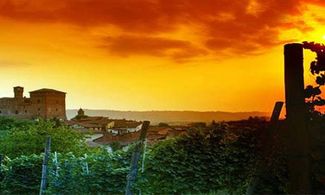 Tramonto sul castello, Langhe e Roero