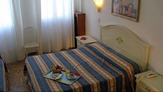 Hotel Airone