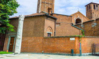 Piazza San'Ambrogio Milano