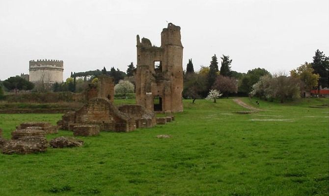 parco appia antica roma ruderi scavi archeologici circo massenzio