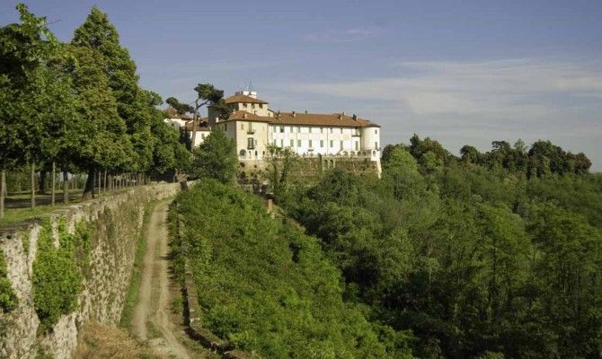 Castello di Masino