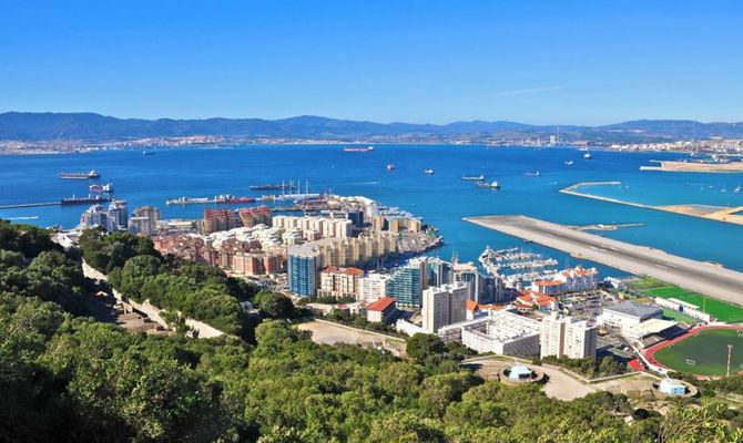 Veduta aerea del Porto di Gibilterra