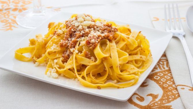 tagliatelle al rag&amp;#249;