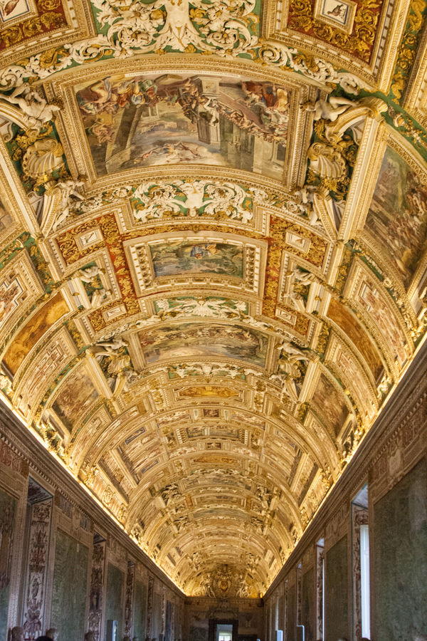 Cappella Sistina e Museo Vaticano = 2 ore