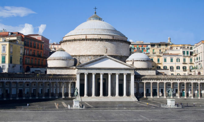 Piazza del Plebiscito, Napoli