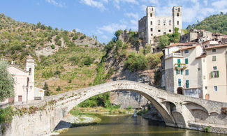 Il Castello di Dolceacqua, la Liguria di Monet