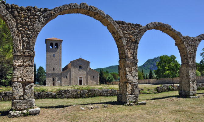 Abbazia di Castel San Vincenzo