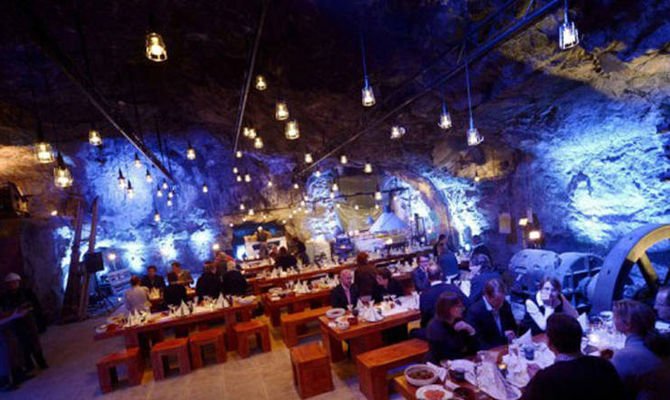 Muru Restaurant Pop Down