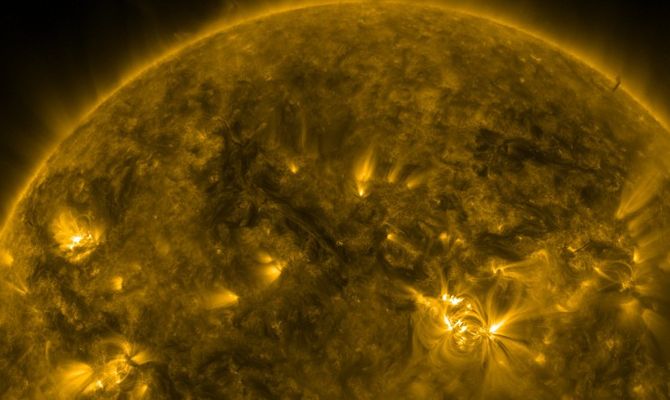 Tempeste solari, Sole