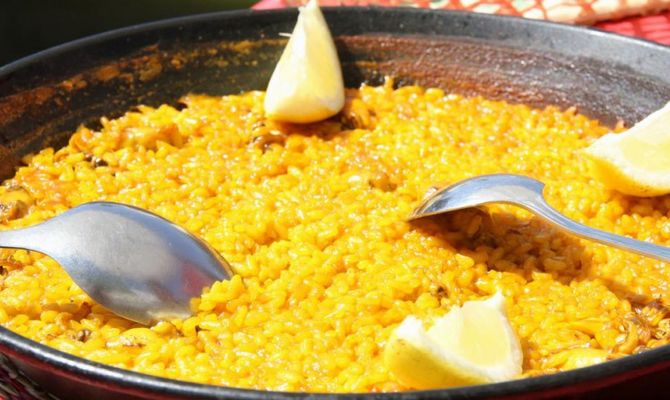 Valencia paella