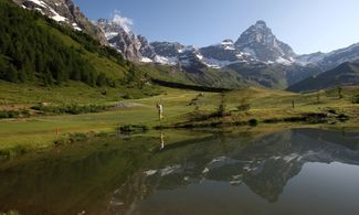 Cervinia, quando il green tocca il cielo  